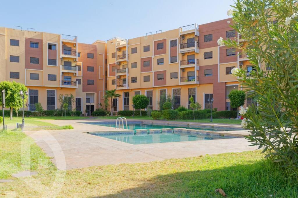 Appartement Des Lilas Dar Salam Chez Madame Assyl Avec 3 Piscines